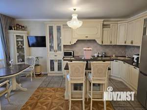 3-к квартира, вторичка, 100м2, 2/23 этаж