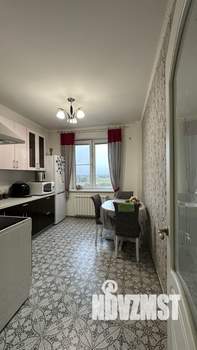 2-к квартира, вторичка, 70м2, 14/17 этаж