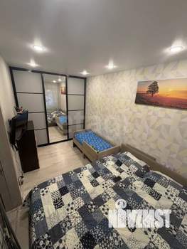 2-к квартира, вторичка, 44м2, 1/4 этаж