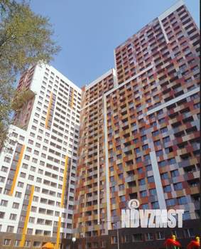 Студия квартира, вторичка, 77м2, 1/5 этаж