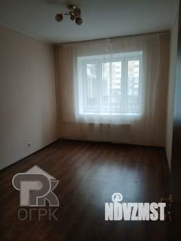 2-к квартира, вторичка, 62м2, 1/17 этаж