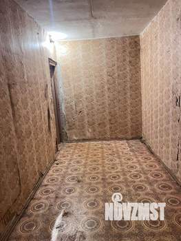 2-к квартира, вторичка, 42м2, 1/5 этаж