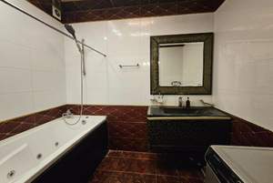 2-к квартира, вторичка, 70м2, 7/17 этаж