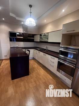 4-к квартира, вторичка, 132м2, 13/17 этаж