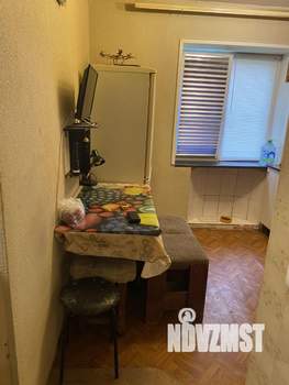 2-к квартира, вторичка, 44м2, 1/4 этаж