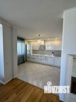 3-к квартира, вторичка, 102м2, 9/22 этаж