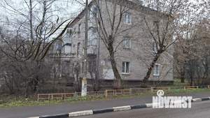 2-к квартира, вторичка, 42м2, 1/3 этаж