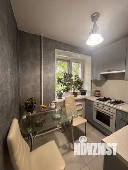2-к квартира, вторичка, 42м2, 1/5 этаж