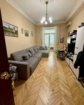 3-к квартира, вторичка, 70м2, 3/3 этаж