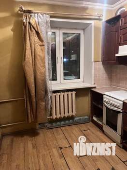 2-к квартира, вторичка, 42м2, 1/5 этаж