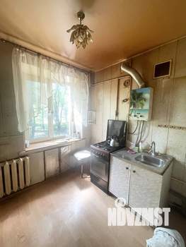 2-к квартира, вторичка, 42м2, 1/5 этаж