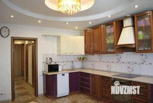 3-к квартира, вторичка, 140м2, 14/23 этаж