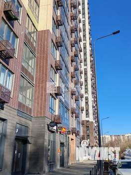 4-к квартира, вторичка, 107м2, 8/25 этаж