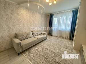 2-к квартира, вторичка, 62м2, 8/17 этаж