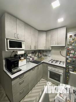 3-к квартира, вторичка, 54м2, 1/9 этаж