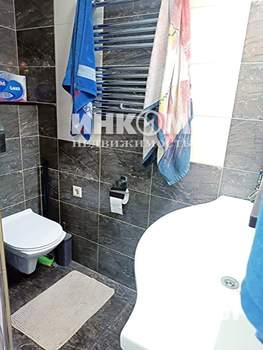 2-к квартира, вторичка, 61м2, 1/2 этаж