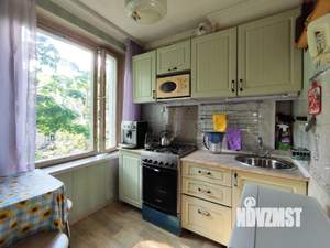 2-к квартира, вторичка, 45м2, 3/5 этаж