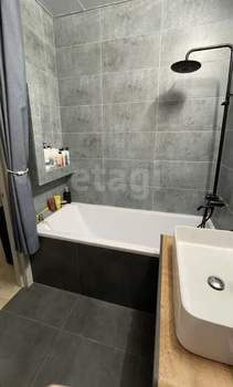 2-к квартира, вторичка, 63м2, 11/17 этаж