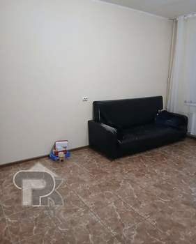 2-к квартира, вторичка, 62м2, 1/17 этаж