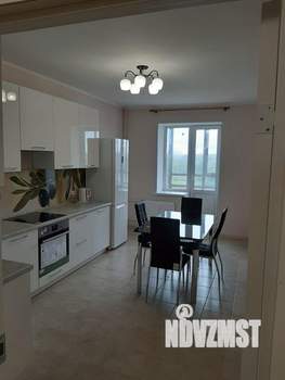 2-к квартира, вторичка, 62м2, 8/17 этаж