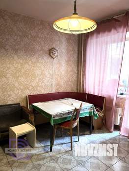 2-к квартира, вторичка, 77м2, 1/10 этаж