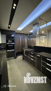 3-к квартира, вторичка, 132м2, 25/25 этаж