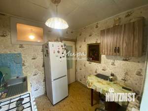 3-к квартира, вторичка, 54м2, 1/4 этаж