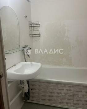 1-к квартира, вторичка, 42м2, 9/17 этаж