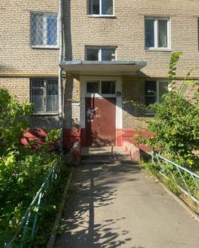 2-к квартира, вторичка, 39м2, 1/5 этаж