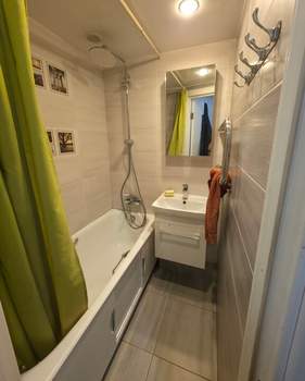 3-к квартира, вторичка, 54м2, 9/9 этаж