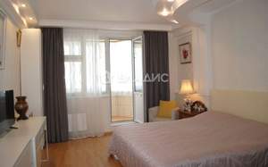 3-к квартира, вторичка, 140м2, 14/23 этаж