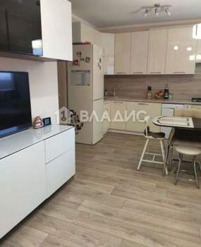 4-к квартира, вторичка, 74м2, 7/9 этаж