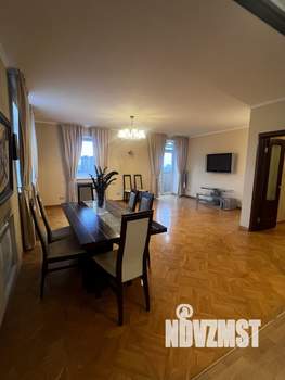 4-к квартира, вторичка, 132м2, 13/17 этаж