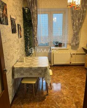 3-к квартира, вторичка, 76м2, 7/17 этаж