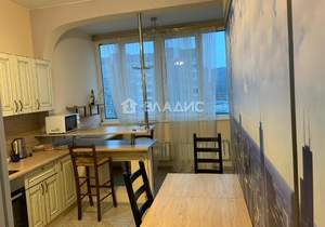 2-к квартира, вторичка, 60м2, 9/9 этаж