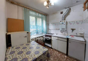 2-к квартира, вторичка, 43м2, 1/5 этаж