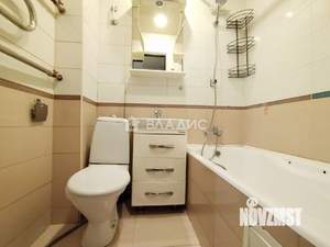 2-к квартира, вторичка, 42м2, 1/5 этаж