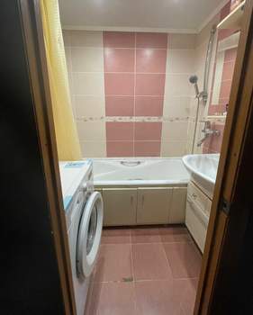 3-к квартира, вторичка, 68м2, 9/9 этаж