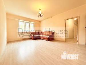 2-к квартира, вторичка, 58м2, 3/6 этаж