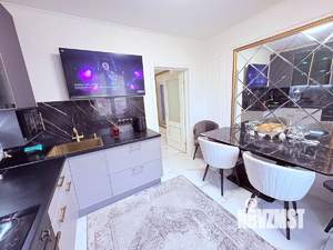 2-к квартира, вторичка, 64м2, 10/17 этаж