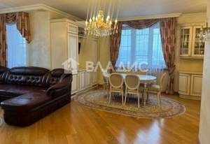 3-к квартира, вторичка, 105м2, 9/10 этаж