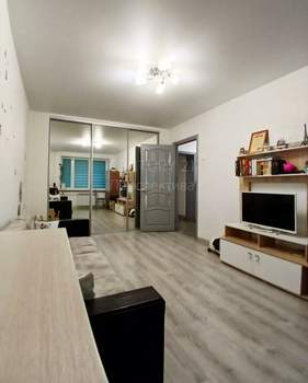 3-к квартира, вторичка, 60м2, 1/5 этаж