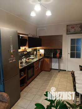 2-к квартира, вторичка, 60м2, 4/17 этаж