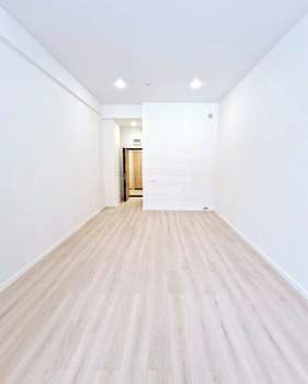 Студия квартира, вторичка, 17м2, 1/4 этаж