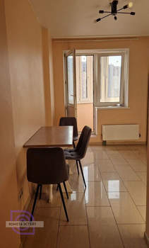 1-к квартира, вторичка, 42м2, 4/18 этаж