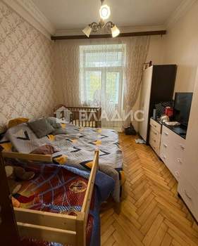 3-к квартира, вторичка, 70м2, 3/3 этаж