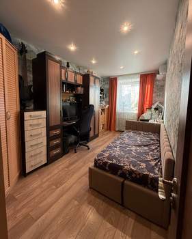 4-к квартира, вторичка, 75м2, 9/9 этаж