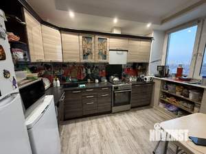 4-к квартира, вторичка, 75м2, 9/9 этаж