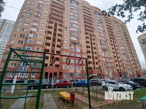 2-к квартира, вторичка, 63м2, 10/17 этаж