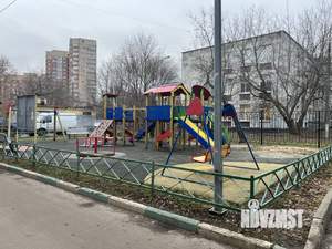 2-к квартира, вторичка, 40м2, 1/4 этаж